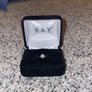 Promise ring diamond ring
